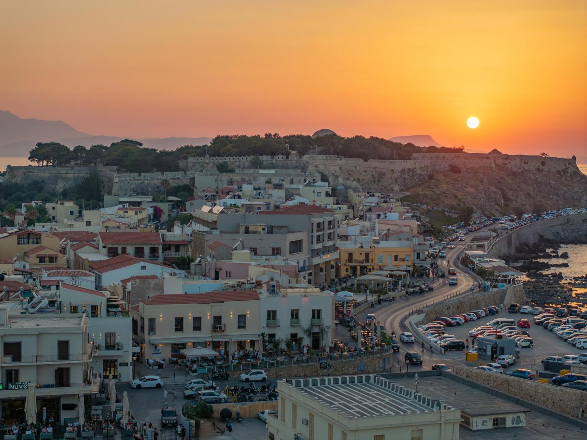 Rettimo Suites, Experience Luxury In The Heart Of Rethymno Esterno foto